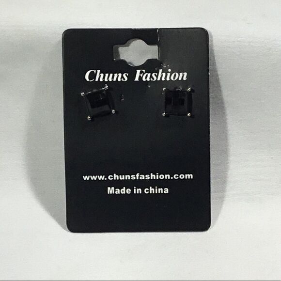 Large Black Stud Earrings (UC3) - Picture 2 of 5